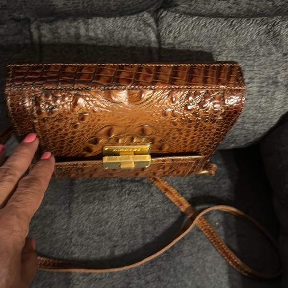 Chestnut brown Brahmin crossbody in great condition. - Picture 6 of 6